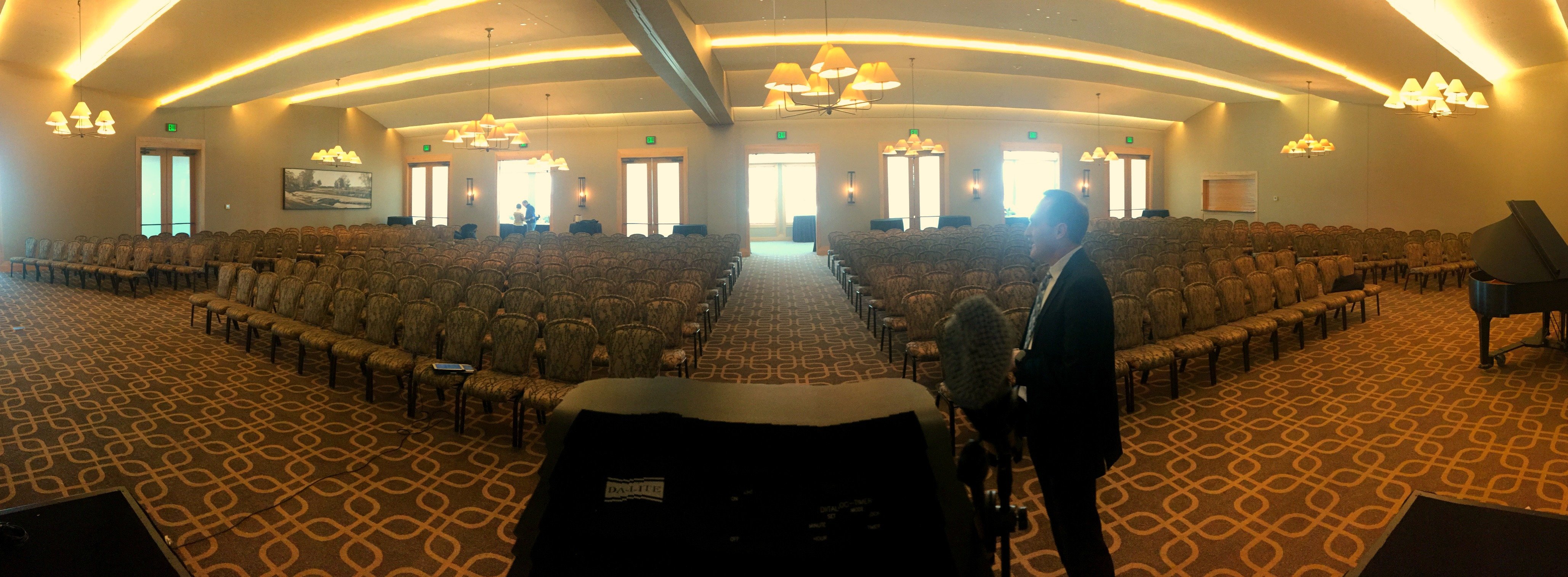 Seating for 400 - pano - boost-HNGC